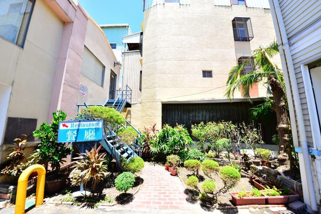 Paiwei Motel Tainan Exteriör bild